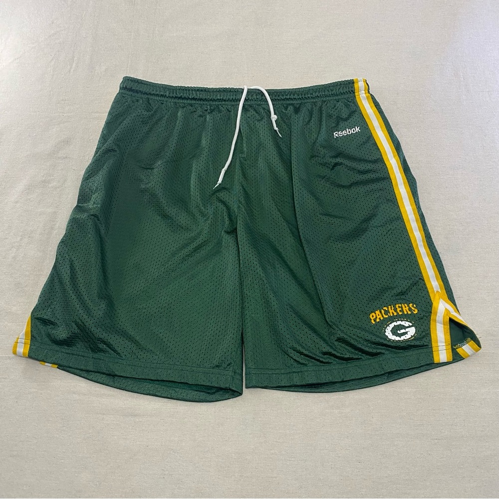 VTG Reebok Team Apparel NFL Football Green Bay Packers Green Mesh Shorts Sz 2XL